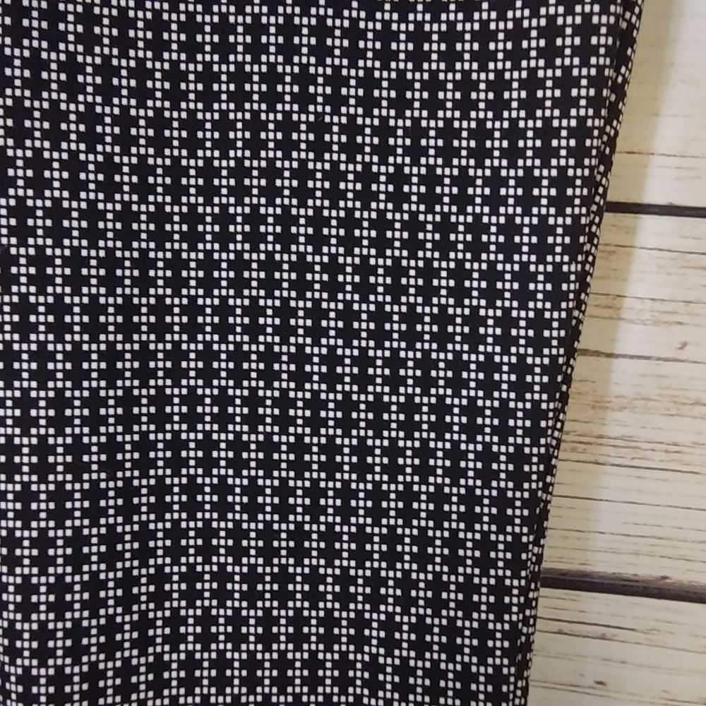 Express Columnist Geo Pixel Print Pants Size 6r - image 4